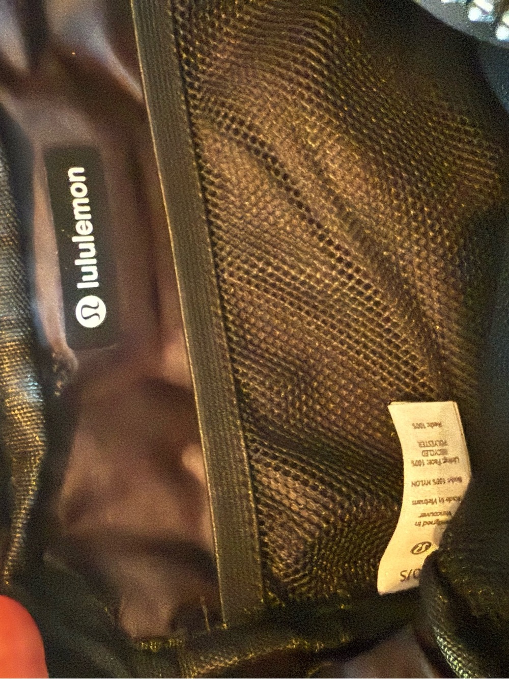 lululemon athletica Black 2L Everywhere Belt Bag - Picture 2 of 4